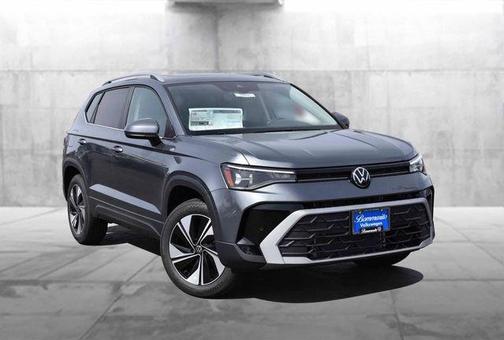 Platinum Gray Metallic 2026 Volkswagen Taos 1.5T SE