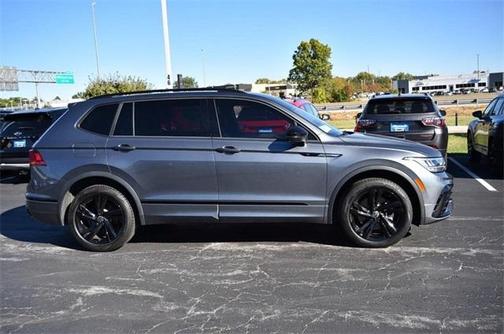 2023 Volkswagen Tiguan 2.0T SE R-Line Black