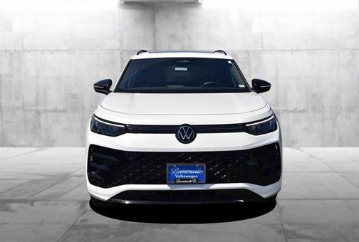 Opal White Pearl Effect 2025 Volkswagen Tiguan 2.0T SE R-Line Black