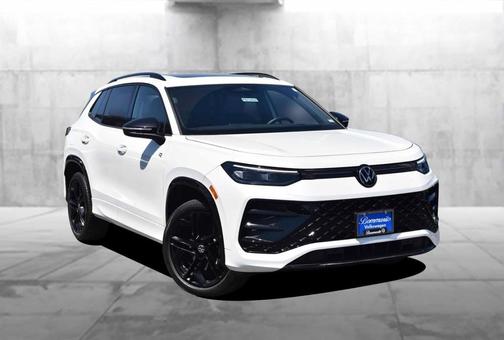 Opal White Pearl Effect 2025 Volkswagen Tiguan 2.0T SE R-Line Black