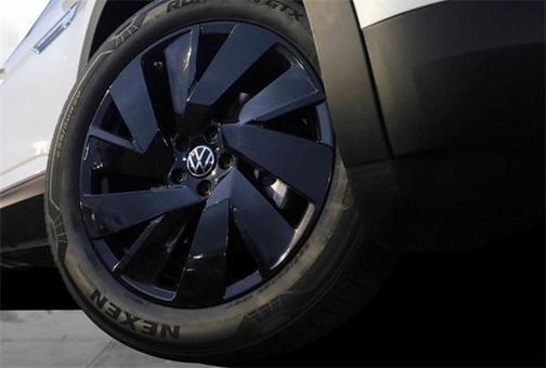 2026 Volkswagen Atlas Cross Sport 2.0T SE