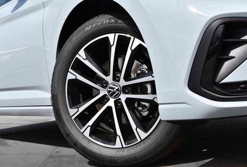 Platinum Gray Metallic 2026 Volkswagen Jetta 1.5T Sport