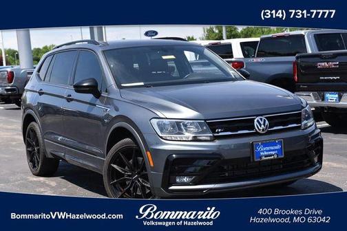 Platinum Gray Metallic 2021 Volkswagen Tiguan 2.0T SE R-Line Black