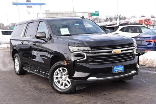 2024 Chevrolet Suburban LT