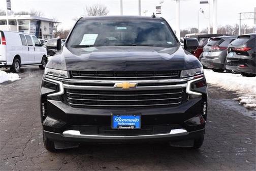 2024 Chevrolet Suburban LT