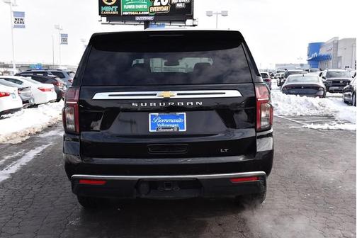 2024 Chevrolet Suburban LT