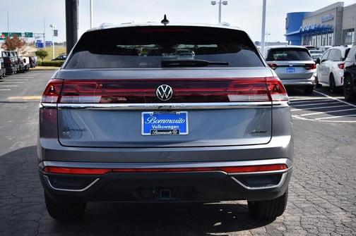 2025 Volkswagen Atlas Cross Sport 2.0T SE w/Technology 4MOTION