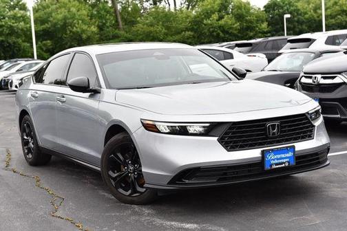 Solar Silver Metallic 2025 Honda Accord SE