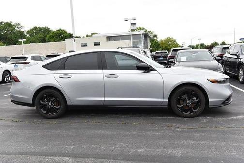 Solar Silver Metallic 2025 Honda Accord SE