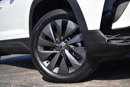 2024 Volkswagen Taos S FWD