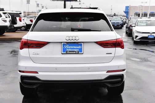2023 Audi Q3 45 S line Premium
