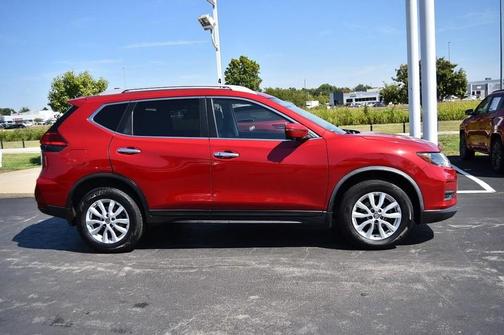2017 Nissan Rogue SV