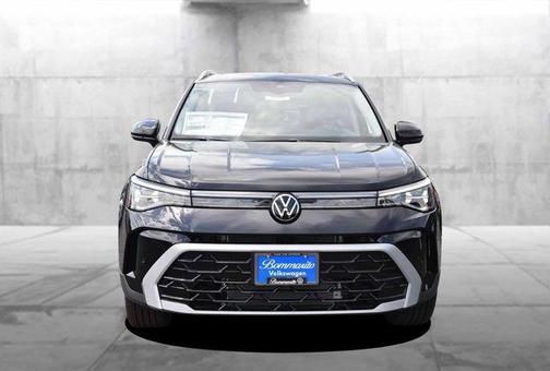 Deep Black Pearl Effect 2026 Volkswagen Taos 1.5T SEL