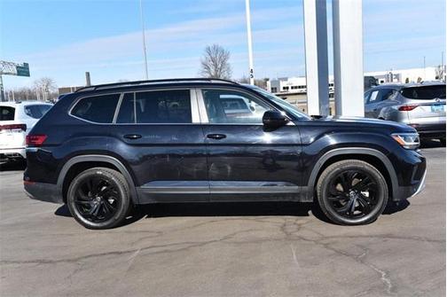 2023 Volkswagen Atlas 3.6L SE w/Technology