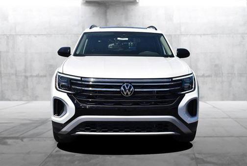 White Pearl 2026 Volkswagen Atlas 2.0T Peak Edition