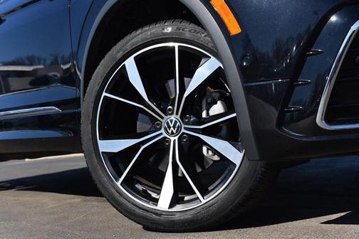 2024 Volkswagen Tiguan 2.0T SEL R-Line