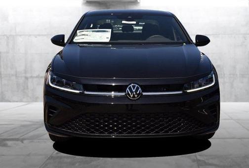 Deep Black Pearl Effect 2026 Volkswagen Jetta 1.5T Sport