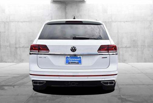 Pure White 2022 Volkswagen Atlas 3.6L SEL Premium R-Line