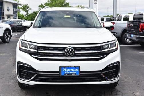 Pure White 2022 Volkswagen Atlas 3.6L SEL Premium R-Line
