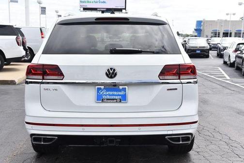 Pure White 2022 Volkswagen Atlas 3.6L SEL Premium R-Line