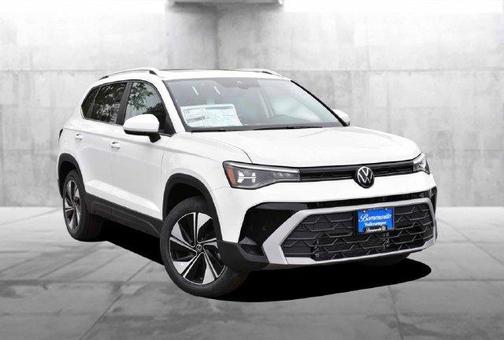 Pure White 2026 Volkswagen Taos 1.5T SE