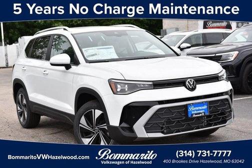 Pure White 2026 Volkswagen Taos 1.5T SE
