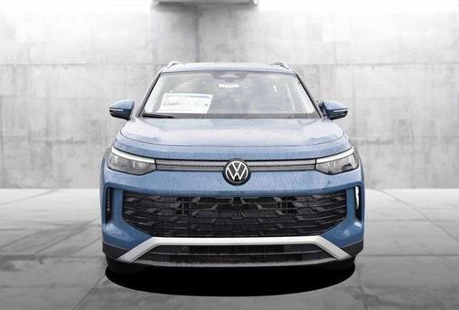 Monterey Blue Pearl 2026 Volkswagen Tiguan 2.0T SE