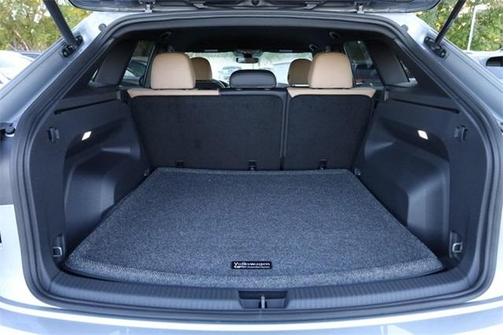 2026 Volkswagen Atlas Cross Sport 2.0T SE