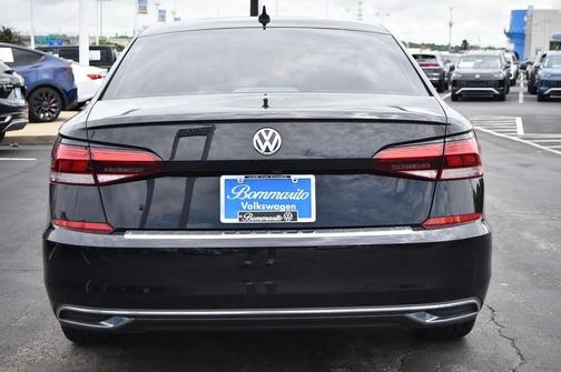 2022 Volkswagen Passat 2.0T SE
