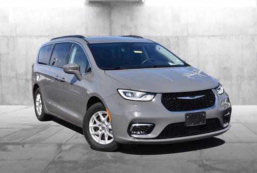 2022 Chrysler Pacifica Touring-L