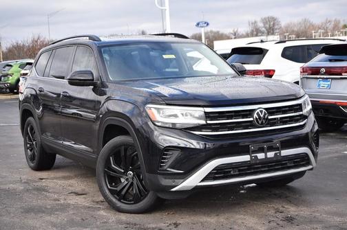 2023 Volkswagen Atlas 3.6L SE w/Technology