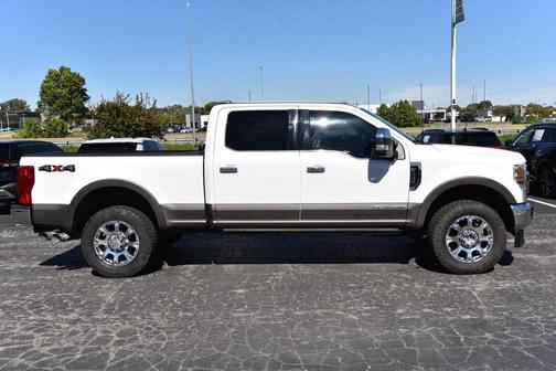 Oxford White 2022 Ford F-350 King Ranch