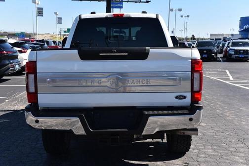 Oxford White 2022 Ford F-350 King Ranch
