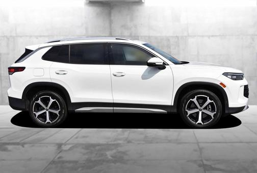 Pure White 2025 Volkswagen Tiguan 2.0T SE