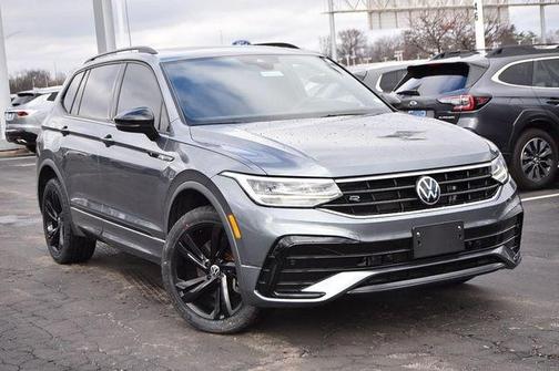 2023 Volkswagen Tiguan 2.0T SE R-Line Black