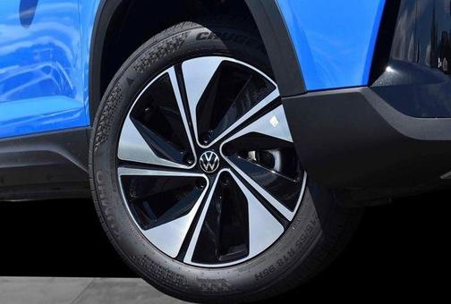 Cornflower Blue 2026 Volkswagen Taos 1.5T SE