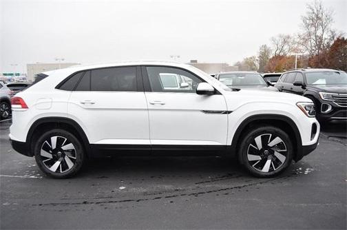 2026 Volkswagen Atlas Cross Sport 2.0T SE