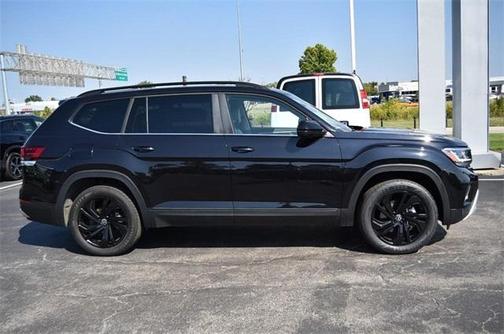 2023 Volkswagen Atlas 3.6L SE w/Technology