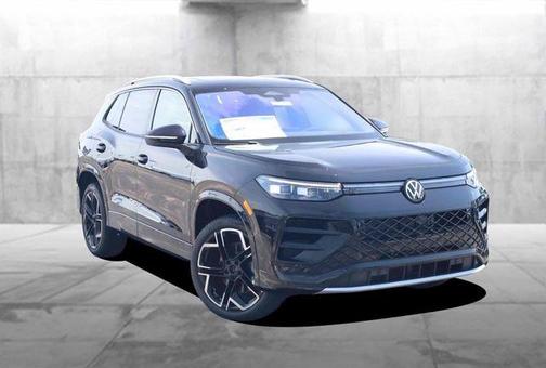 Deep Black Pearl 2026 Volkswagen Tiguan 2.0T SEL R-Line