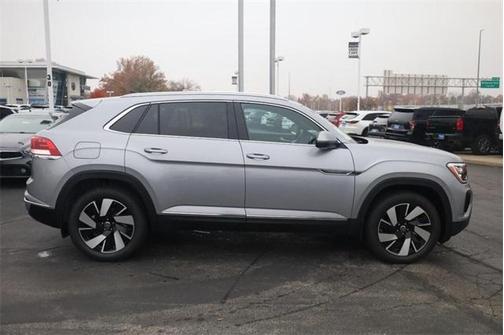 2026 Volkswagen Atlas Cross Sport 2.0T SEL