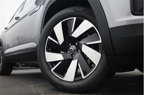 2026 Volkswagen Atlas Cross Sport 2.0T SEL