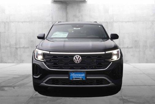 Deep Black Pearl Effect 2026 Volkswagen Atlas Cross Sport 2.0T SEL