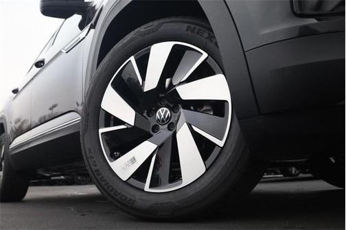 2026 Volkswagen Atlas Cross Sport 2.0T SEL