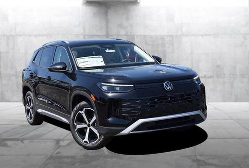 Deep Black Pearl 2026 Volkswagen Tiguan 2.0T SE
