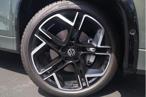 Avocado Green 2026 Volkswagen Tiguan 2.0T SEL R-Line