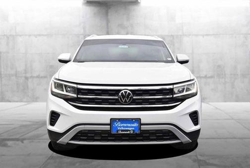 Pure White 2023 Volkswagen Atlas Cross Sport 2.0T SE