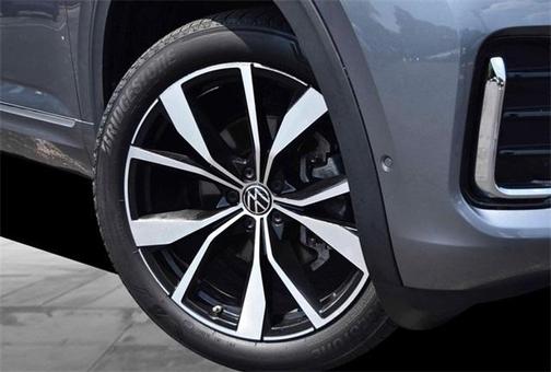 2024 Volkswagen Atlas 2.0T SEL Premium R-Line
