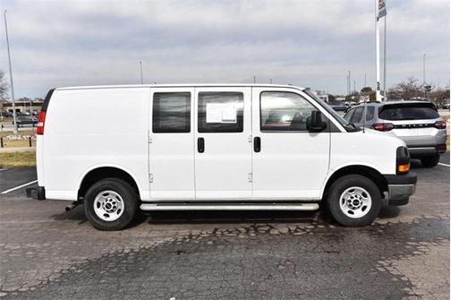2024 GMC Savana 2500 Work Van
