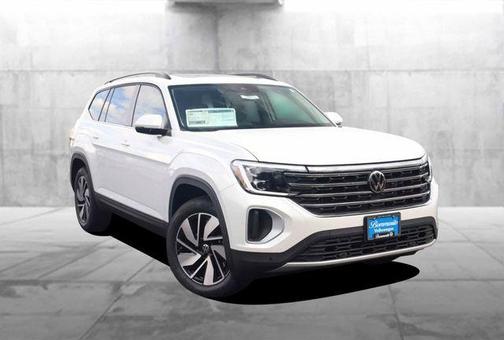 Opal White Pearl 2026 Volkswagen Atlas 2.0T SE w/Technology