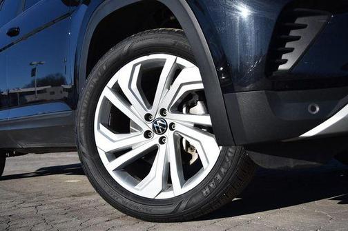 2023 Volkswagen Atlas 3.6L SE w/Technology